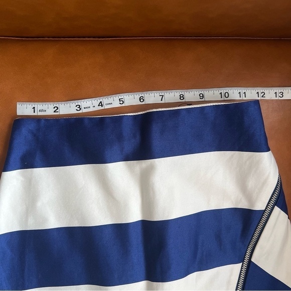 Express Women’s Blue White Striped Pencil Skirt Diagonal Zipper Detail Sz O NWT - Picture 6 of 13